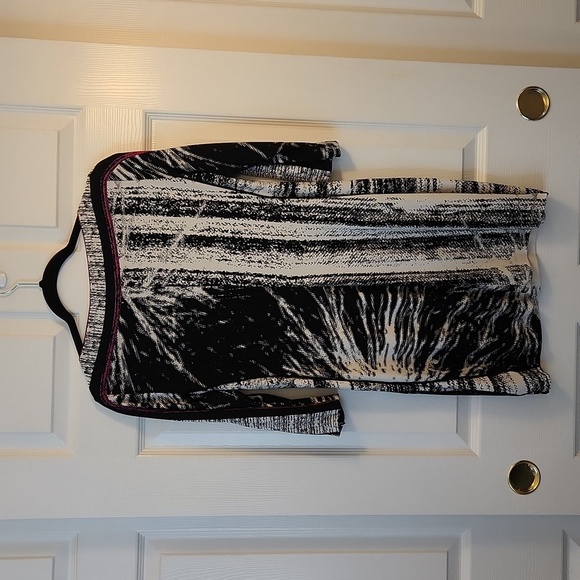 Bloomingdale's Chequer 3/4 Sleeve Black/White and Pink Detail Dress Size 4 - Picture 8 of 15